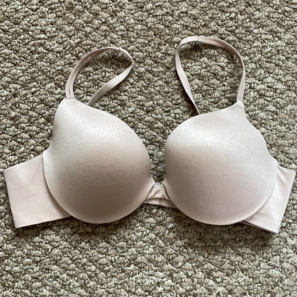 Maidenform bra in nude, padded size 36B